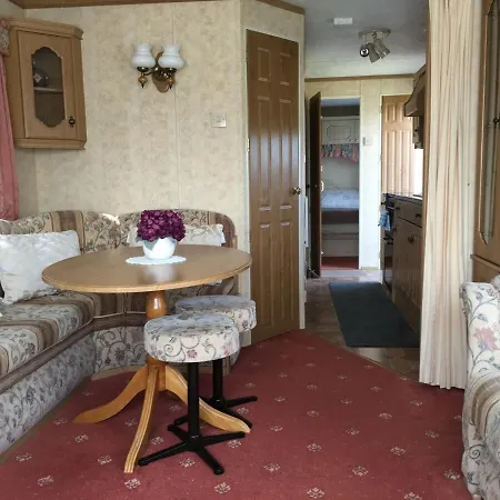 Caravan In Moelfre Village Exterior photo