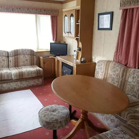 Caravan In Moelfre Village Exterior photo