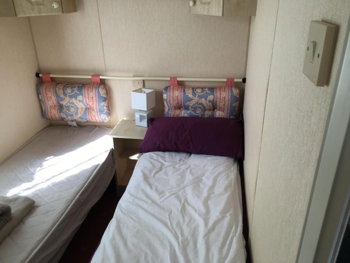 Caravan In Village * Moelfre